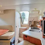 1 Bedroom Pet Friendly Ship In Botel 4*
