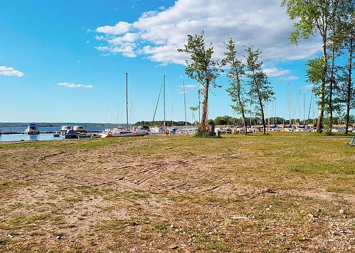 Cozy Ship In 4* Stettin